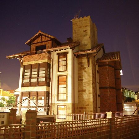 波萨达 - 温泉普维里吉奥德瓦拉酒店 诺哈 外观 照片